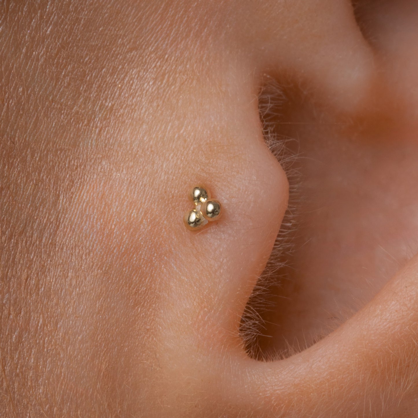 Hayley B Daines X Laura Bond - 9k solid yellow gold tiny triple dot flat back labret stud earring 6mm