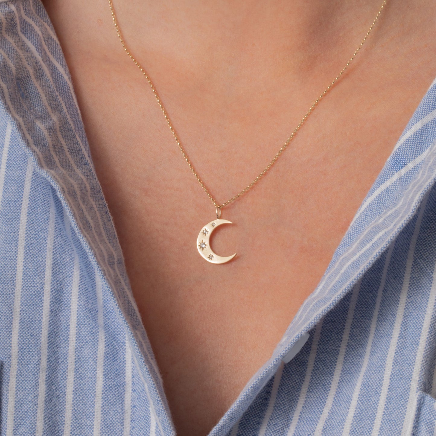 Hayley B Daines X Laura Bond - 9k solid yellow gold crescent moon necklace pendant